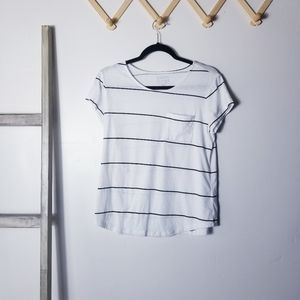 SIMPLY STYLED CURVED BOTTOM WHITE WITH BLACK STRIPES POCKET TEE SIZE MEDIUM